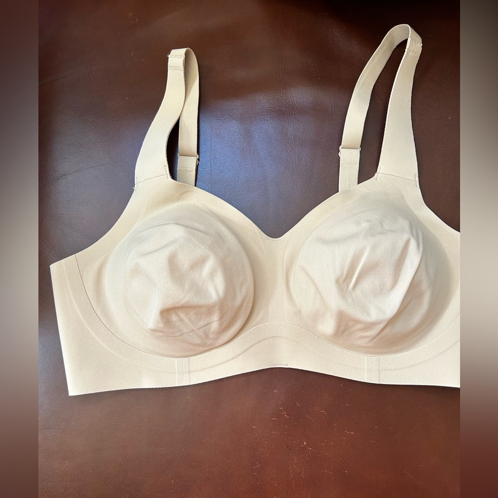 Evelyn & Bobbie Beyond Bra Wireless Bra Size Small